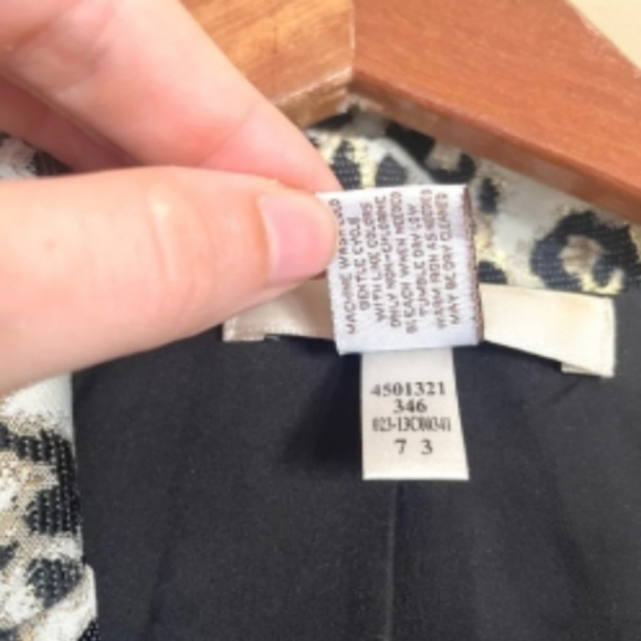 CHICO'S ANIMAL PRINT WITH METALLIC GOLD THREAD BLAZER, SZ 3 - Picture 5 of 8